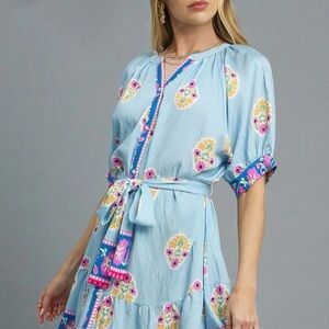 New Umgee Floral Blue Dress with Pink Accents M